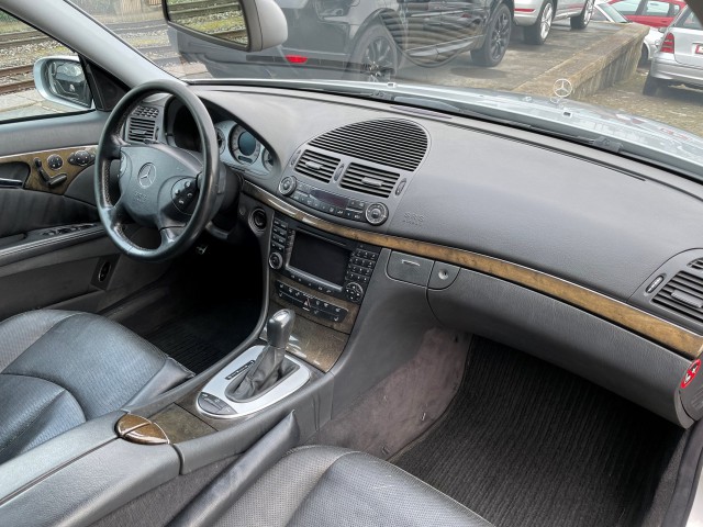 MERCEDES-BENZ E 400 CDI Avantgarde Automatic (Limousine)